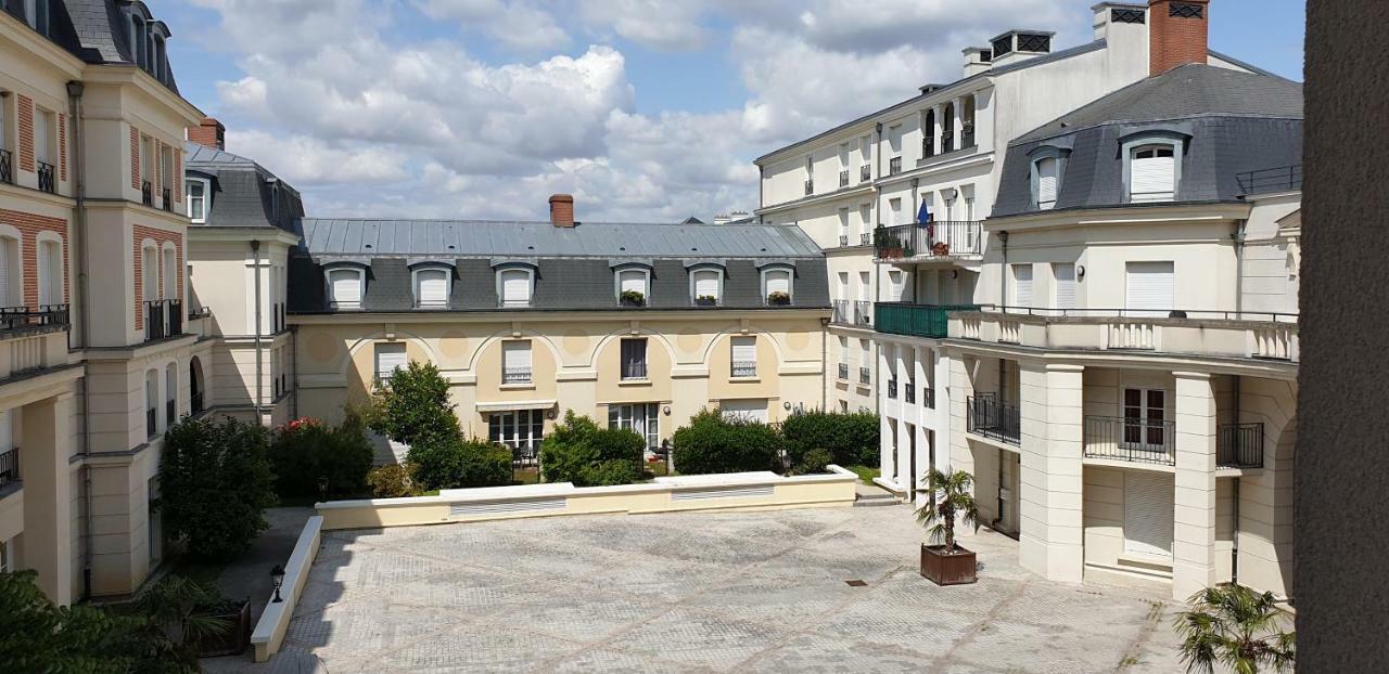 Cosy Apartment Carre Elysee Serris Exterior foto